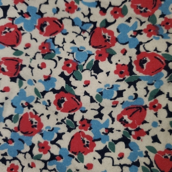 𝅺Blue & red floral sleeveless crop top with tie back Small - Picture 6 of 10
